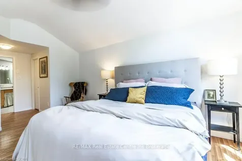 24 Burke Court Guelph ON N1L 1J2