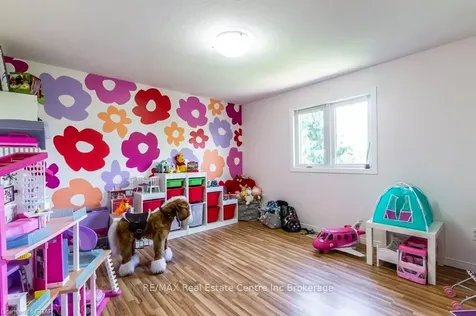 24 Burke Court Guelph ON N1L 1J2