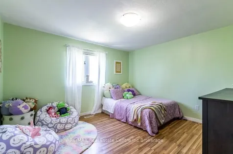 24 Burke Court Guelph ON N1L 1J2