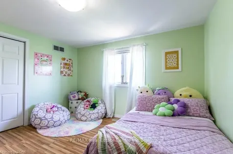 24 Burke Court Guelph ON N1L 1J2