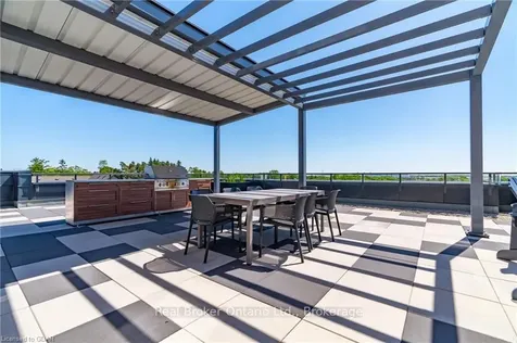 332 Gosling Gardens Guelph ON N1L 1G7