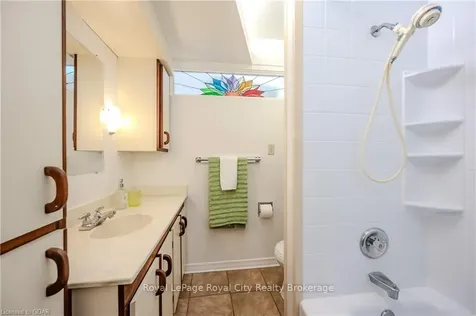 120 Weaver Street Cambridge ON N3C 1W4