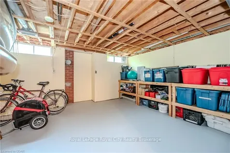 120 Weaver Street Cambridge ON N3C 1W4