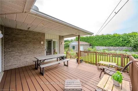 120 Weaver Street Cambridge ON N3C 1W4