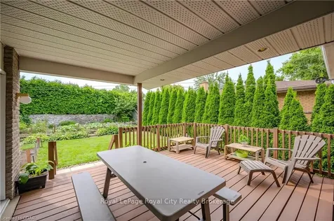 120 Weaver Street Cambridge ON N3C 1W4