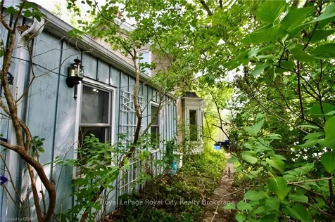 121 Cooper Street Cambridge ON N3C 2N6