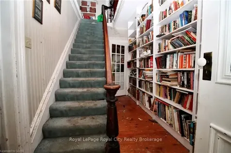 121 Cooper Street Cambridge ON N3C 2N6