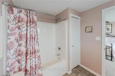 569 Victoria Road N Guelph ON N1E 7M1