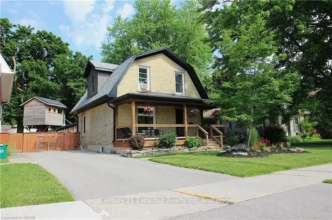 581 Street Andrew Street W Centre Wellington ON N1M 1P4