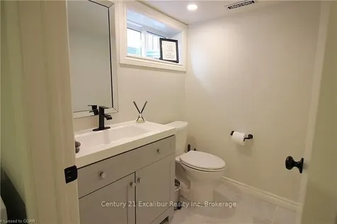 581 Street Andrew Street W Centre Wellington ON N1M 1P4