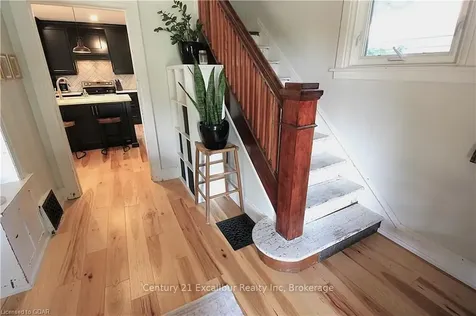 581 Street Andrew Street W Centre Wellington ON N1M 1P4