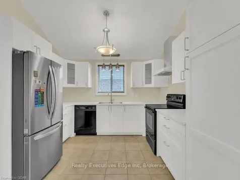 21 Munroe Crescent Guelph ON N1G 5E5