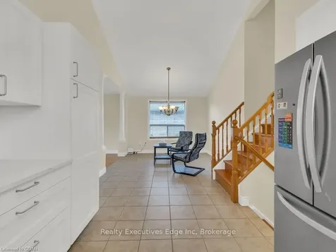 21 Munroe Crescent Guelph ON N1G 5E5