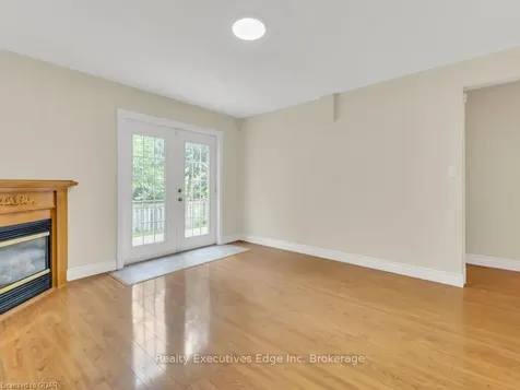 21 Munroe Crescent Guelph ON N1G 5E5