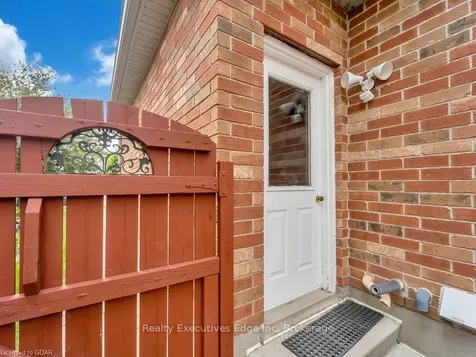 21 Munroe Crescent Guelph ON N1G 5E5