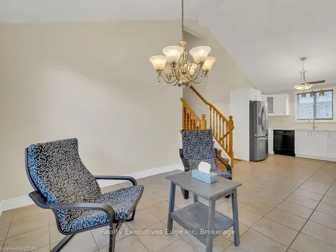 21 Munroe Crescent Guelph ON N1G 5E5