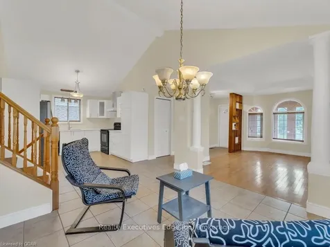 21 Munroe Crescent Guelph ON N1G 5E5