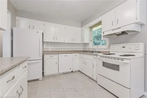 264 Glencoe Avenue Centre Wellington ON N1M 3G3