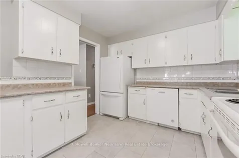 264 Glencoe Avenue Centre Wellington ON N1M 3G3