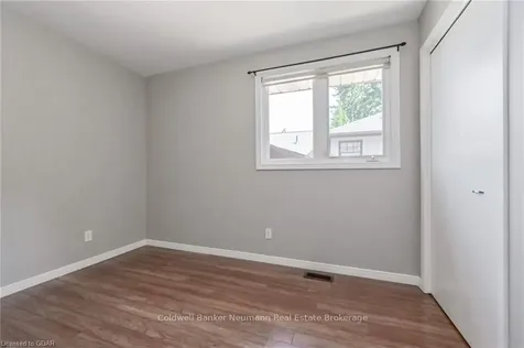 264 Glencoe Avenue Centre Wellington ON N1M 3G3