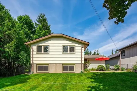 264 Glencoe Avenue Centre Wellington ON N1M 3G3