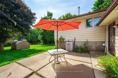 264 Glencoe Avenue Centre Wellington ON N1M 3G3