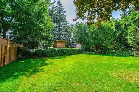 264 Glencoe Avenue Centre Wellington ON N1M 3G3