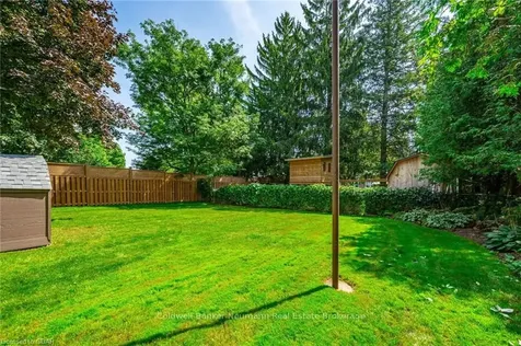 264 Glencoe Avenue Centre Wellington ON N1M 3G3