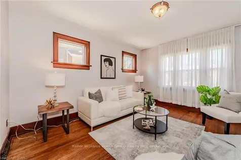 127 Mill Street Kitchener ON N2M 3P7