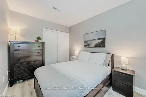 308 Watson Parkway N Guelph ON N1E 0G7