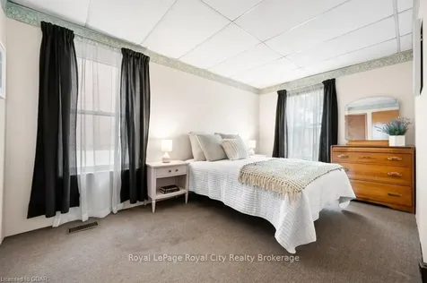 39 Crimea Street Guelph ON N1H 2Y5