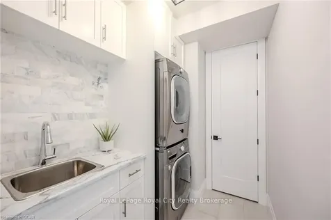 108 Lovett Lane Guelph ON N1G 0G9