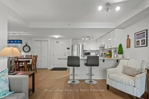 625 Street David Street S Centre Wellington ON N1M 0A8