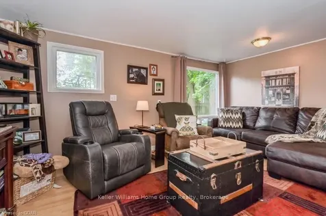 89 Mcnab Street E Centre Wellington ON N0B 1S0