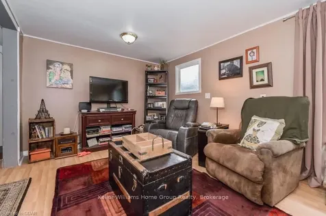 89 Mcnab Street E Centre Wellington ON N0B 1S0