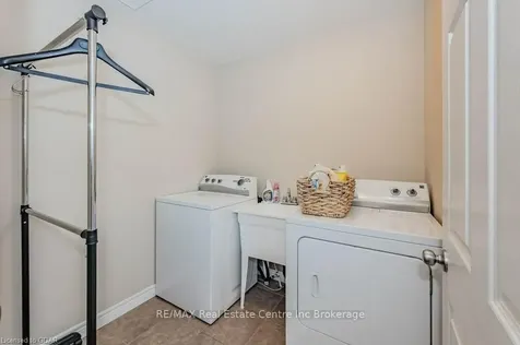 42 Oakes Crescent Guelph ON N1E 0J6