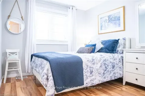 31 Schroder Crescent Guelph ON N1E 7M6