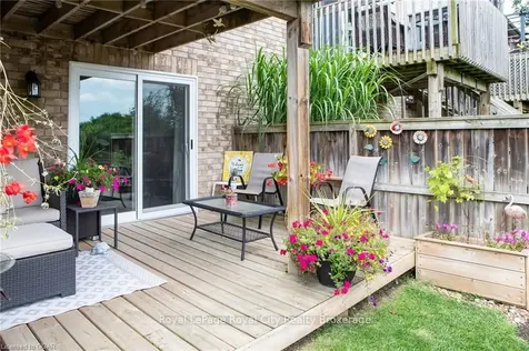 31 Schroder Crescent Guelph ON N1E 7M6