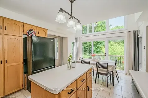 309 Stephanie Drive Guelph ON N1K 1P2
