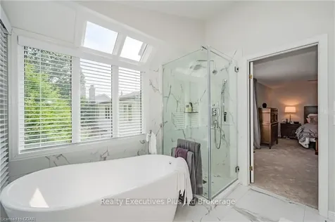 309 Stephanie Drive Guelph ON N1K 1P2
