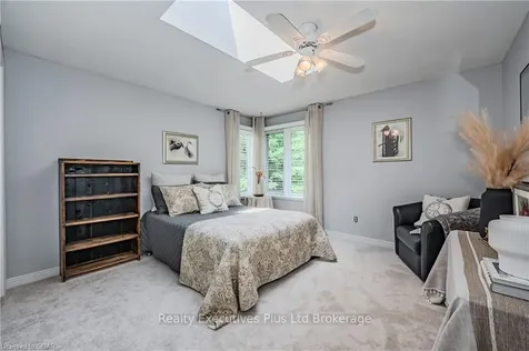 309 Stephanie Drive Guelph ON N1K 1P2