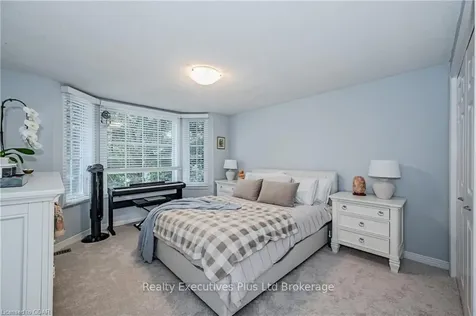 309 Stephanie Drive Guelph ON N1K 1P2
