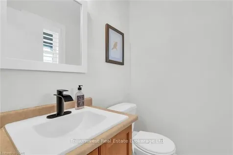 24 Kroeger Road Cambridge ON N3C 4J7