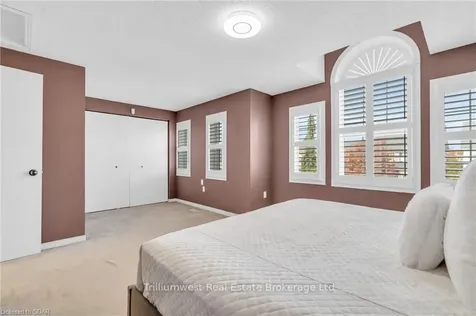 24 Kroeger Road Cambridge ON N3C 4J7