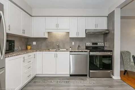 124 Gosling Gardens Guelph ON N1G 5K6
