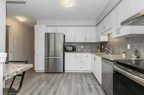 124 Gosling Gardens Guelph ON N1G 5K6