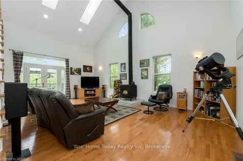 8906 Wellington Road 50 N/a Erin ON N0B 2K0