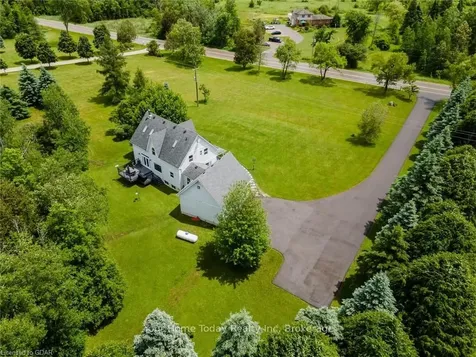 8906 Wellington Road 50 N/a Erin ON N0B 2K0