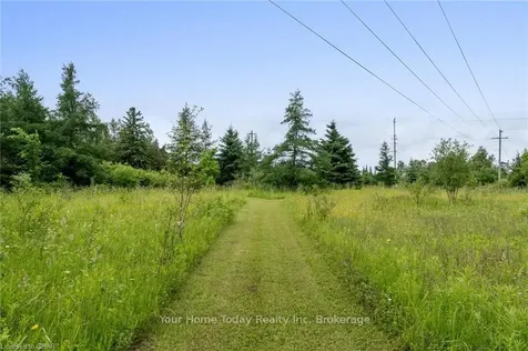 8906 Wellington Road 50 N/a Erin ON N0B 2K0