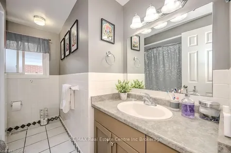 95 Balmoral Drive Guelph ON N1E 3N9